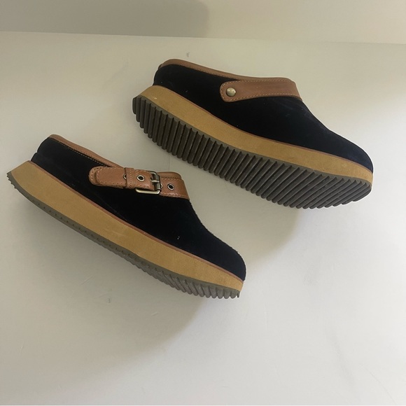 EARTH Lyra Navy Velvet clogs with buckle • size 7 - Picture 3 of 12